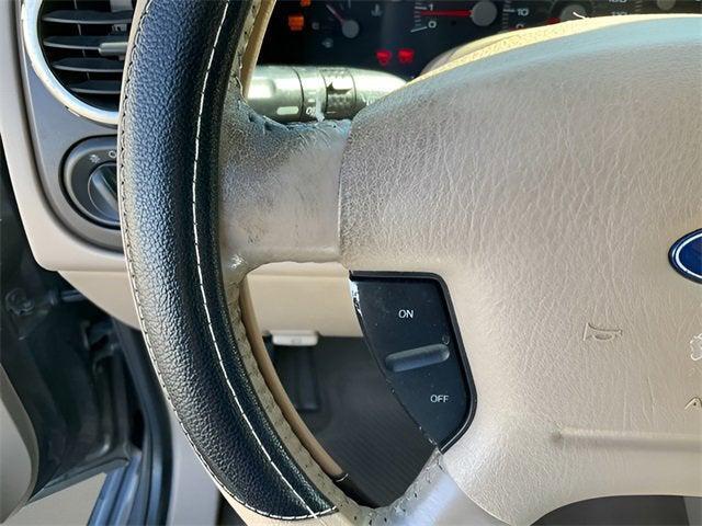 used 2003 Ford Expedition car, priced at $2,500
