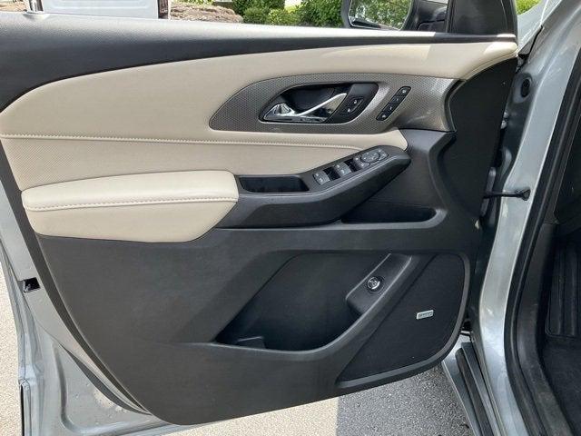 used 2023 Chevrolet Traverse car, priced at $36,599