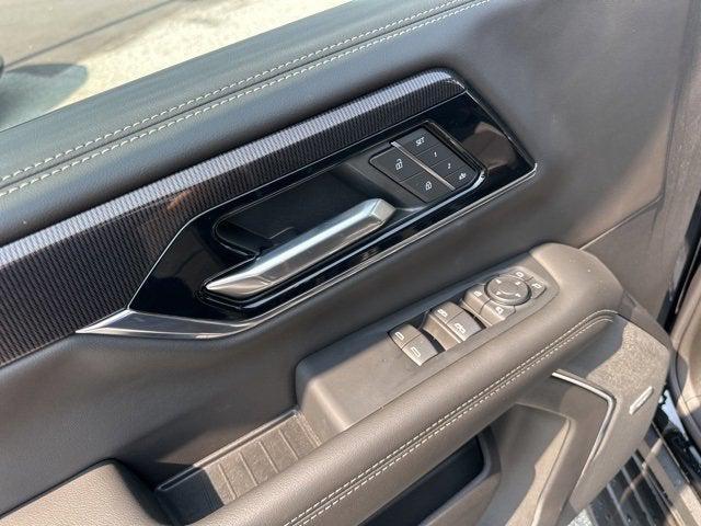 new 2025 GMC Yukon XL car, priced at $73,610