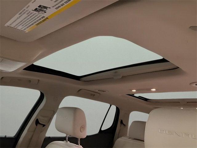 used 2021 GMC Acadia car, priced at $30,662