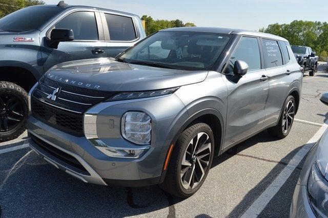 used 2024 Mitsubishi Outlander car, priced at $26,486