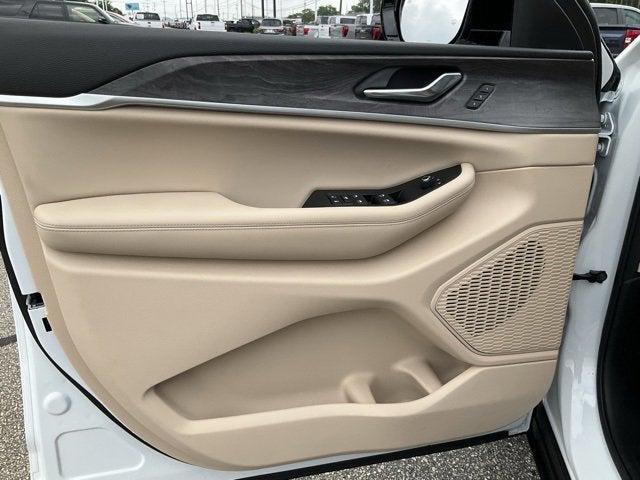 used 2024 Jeep Grand Cherokee L car, priced at $39,144