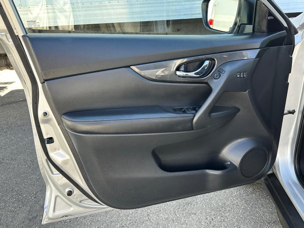 used 2018 Nissan Rogue car, priced at $11,499