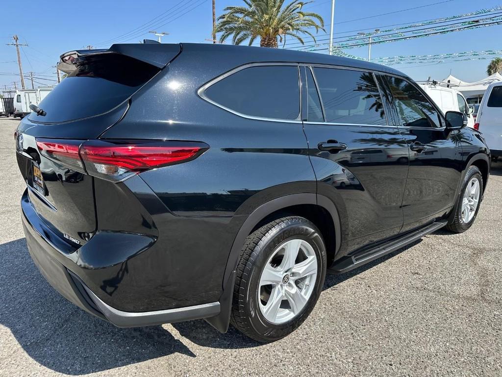 used 2021 Toyota Highlander car, priced at $23,889