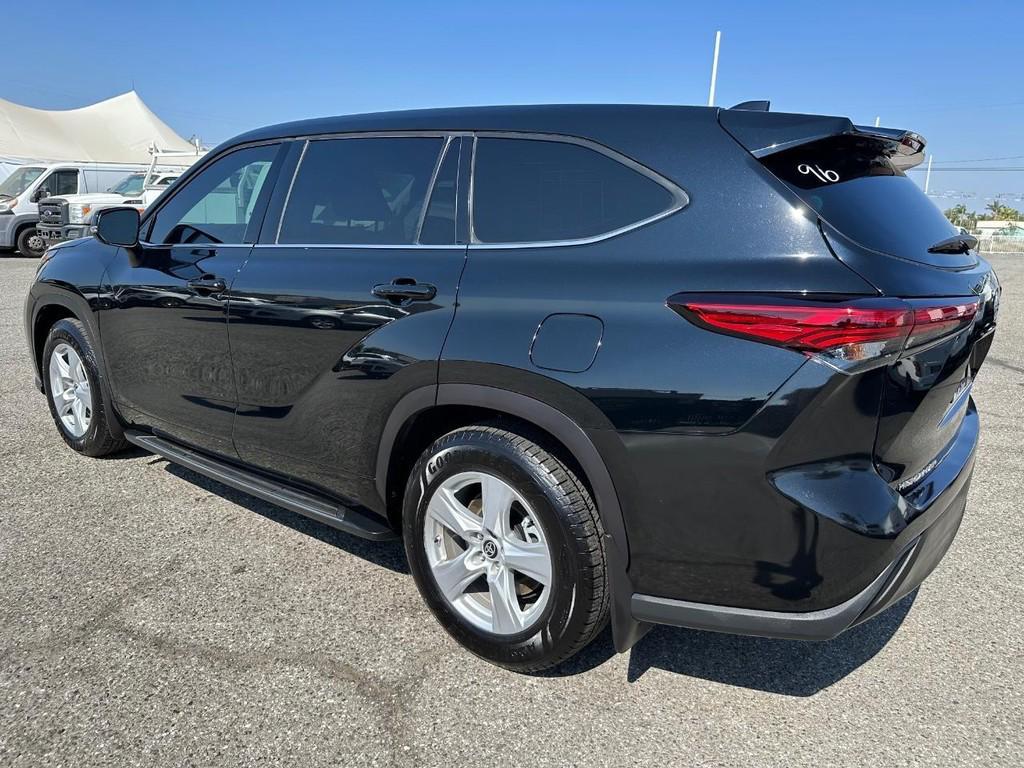 used 2021 Toyota Highlander car, priced at $23,889