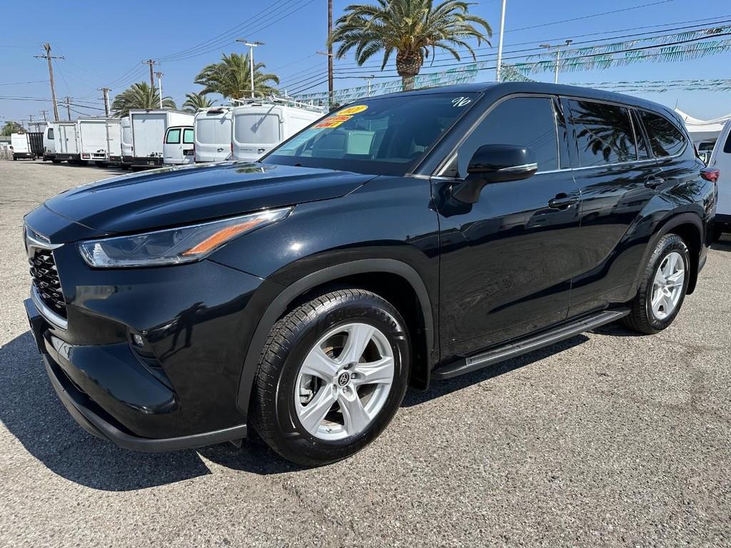 used 2021 Toyota Highlander car, priced at $23,889