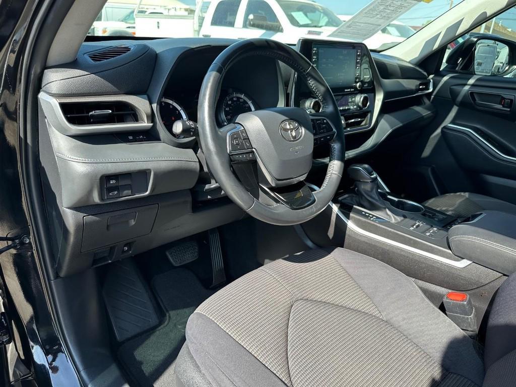 used 2021 Toyota Highlander car, priced at $23,889