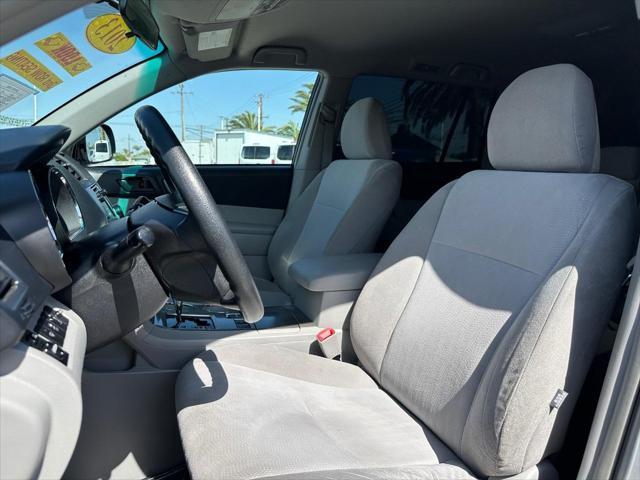 used 2013 Toyota Highlander car, priced at $14,994
