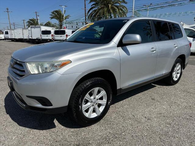 used 2013 Toyota Highlander car, priced at $14,994