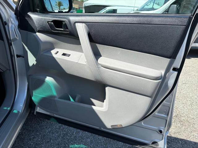used 2013 Toyota Highlander car, priced at $14,994