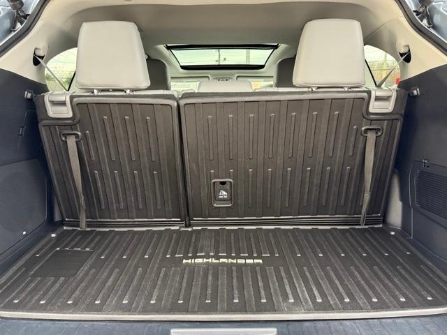 used 2021 Toyota Highlander car, priced at $36,974
