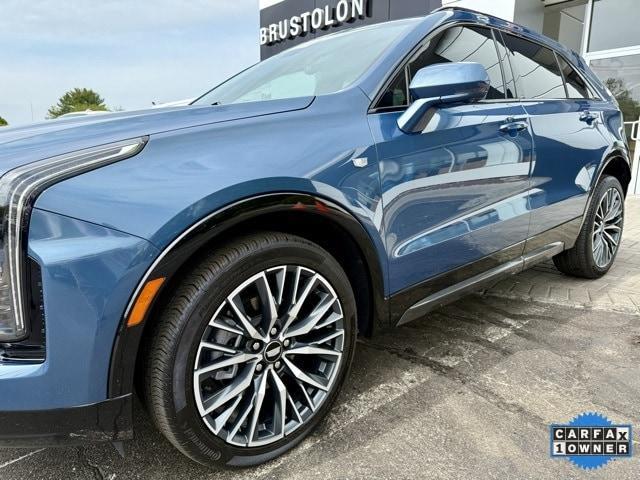 used 2024 Cadillac XT4 car, priced at $42,974
