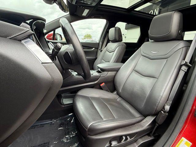 used 2021 Cadillac XT5 car, priced at $30,574