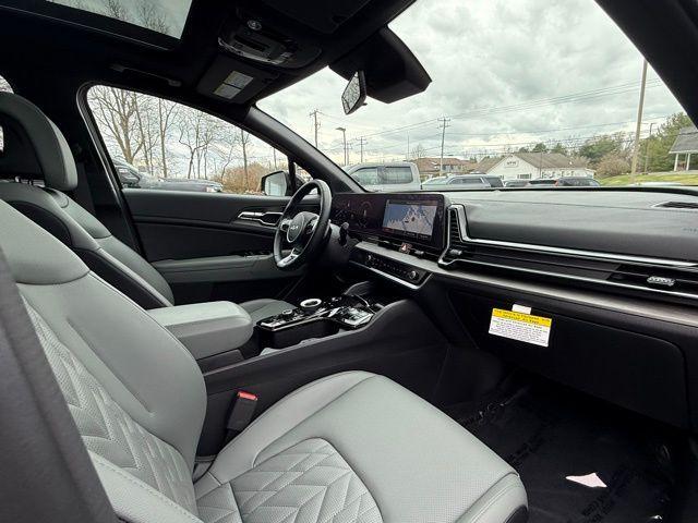 used 2025 Kia Sportage Plug-In Hybrid car, priced at $34,574