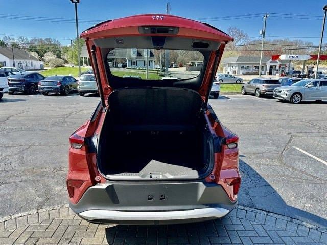 new 2024 Buick Envista car, priced at $24,994