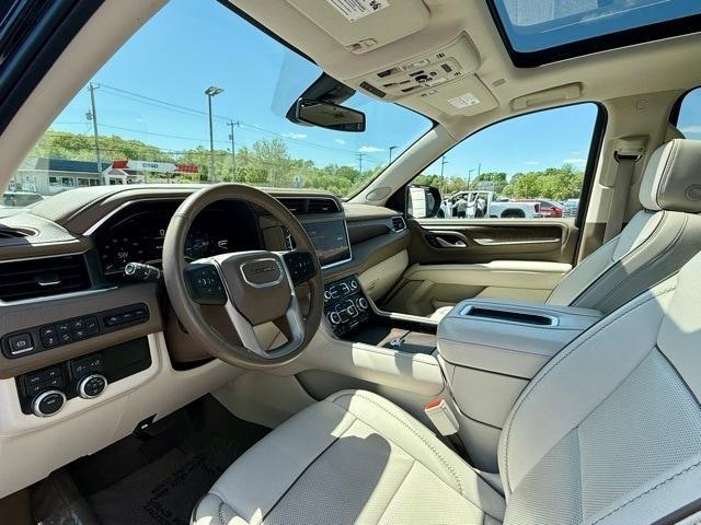 used 2022 GMC Yukon XL car, priced at $62,594