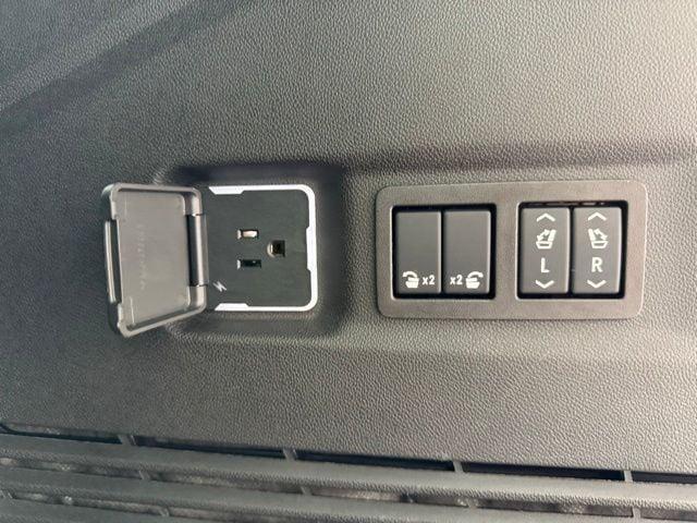 used 2025 GMC Yukon XL car, priced at $76,974