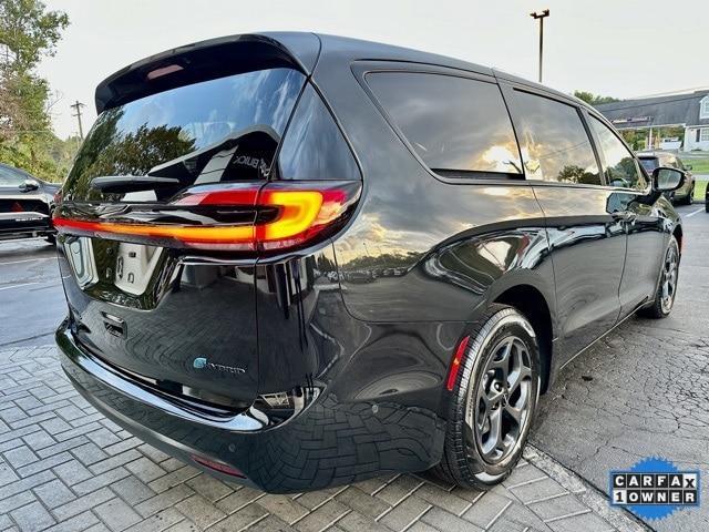 used 2023 Chrysler Pacifica Hybrid car, priced at $35,974