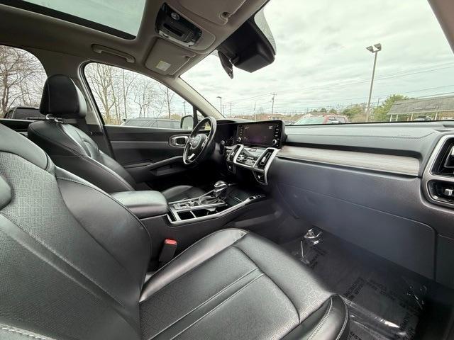 used 2022 Kia Sorento car, priced at $27,974