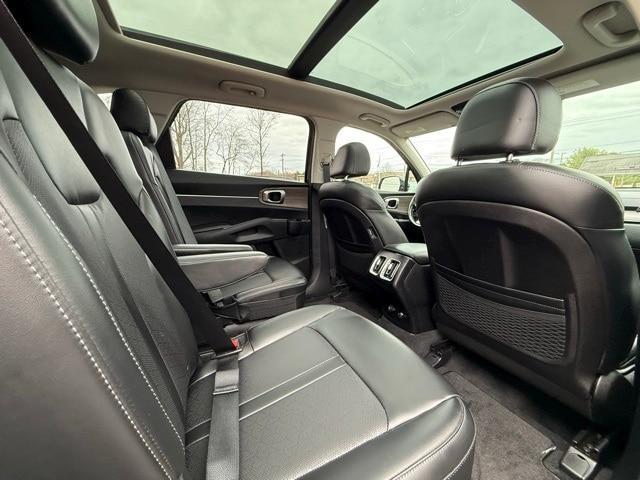used 2022 Kia Sorento car, priced at $27,974