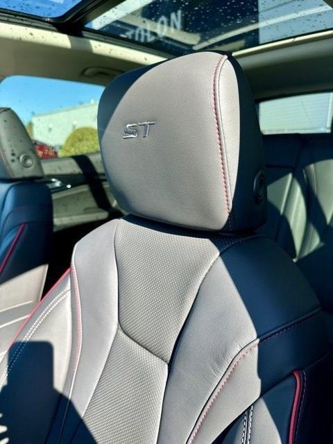 new 2023 Buick Envision car, priced at $38,134