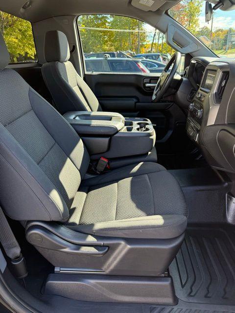 used 2024 Chevrolet Silverado 1500 car, priced at $31,974