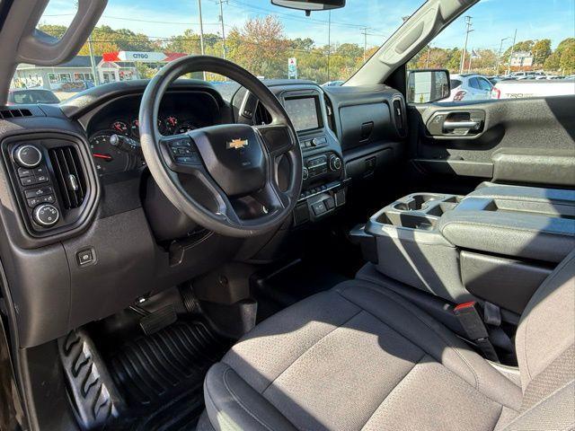 used 2024 Chevrolet Silverado 1500 car, priced at $31,974