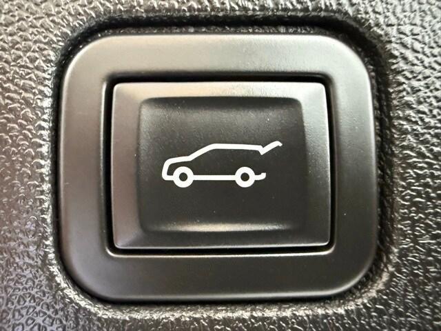 used 2024 GMC Terrain car, priced at $31,974