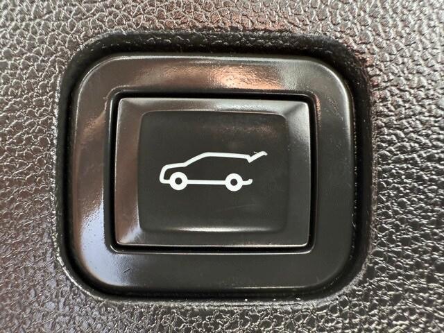 used 2021 Cadillac XT6 car, priced at $29,974