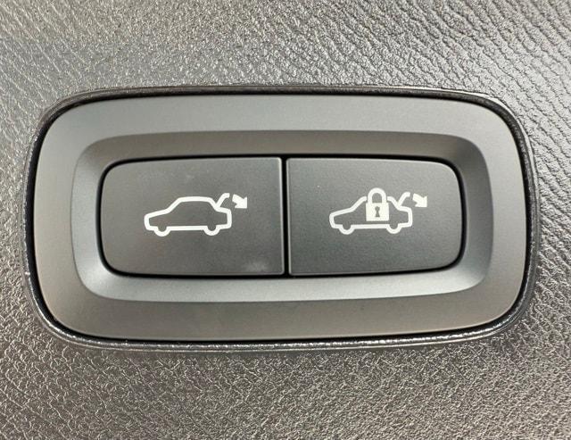 used 2023 Volvo XC90 Recharge Plug-In Hybrid car, priced at $55,974