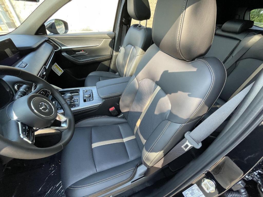 new 2025 Mazda CX-70 PHEV car, priced at $55,469