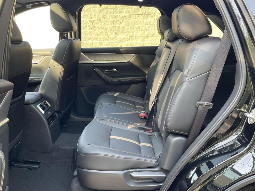 new 2025 Mazda CX-70 PHEV car, priced at $55,469