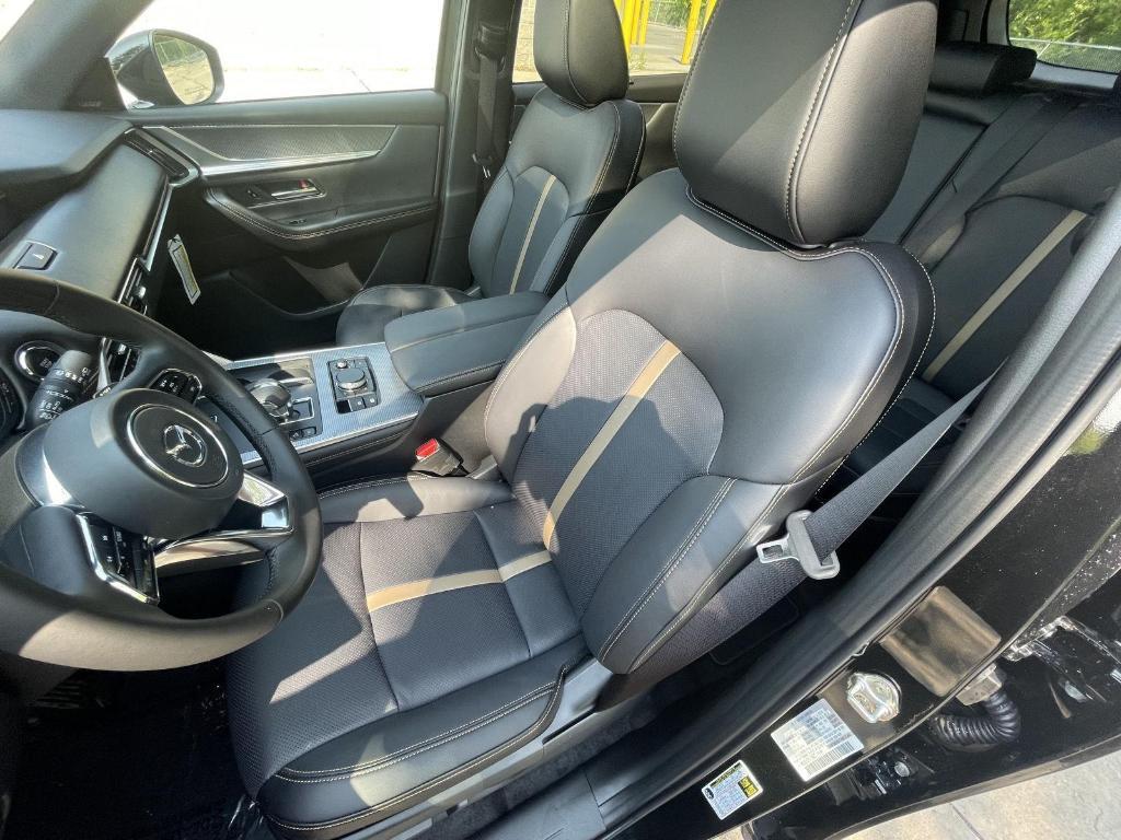 new 2025 Mazda CX-70 car, priced at $46,132