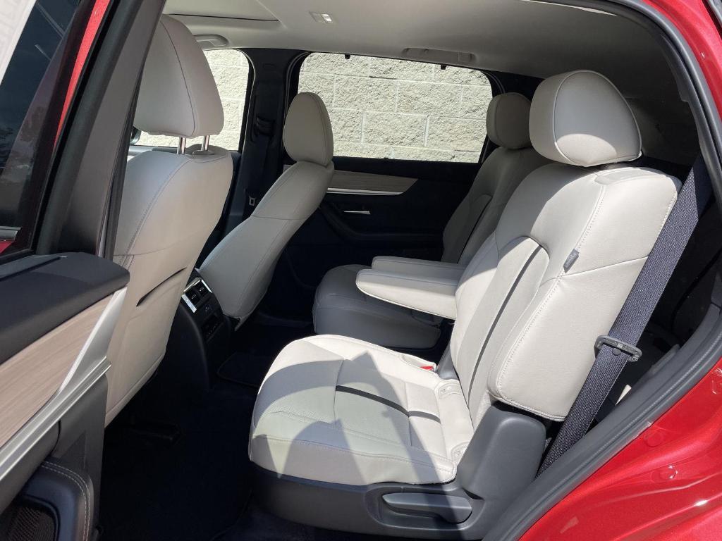new 2025 Mazda CX-90 car, priced at $40,430