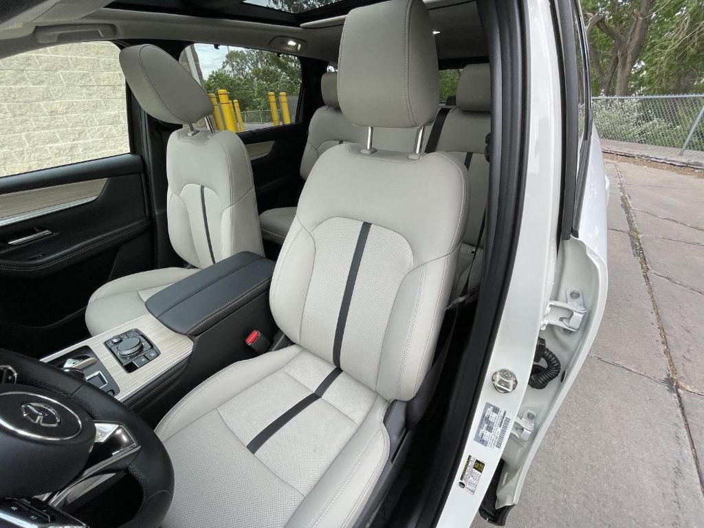 new 2025 Mazda CX-90 car, priced at $44,414