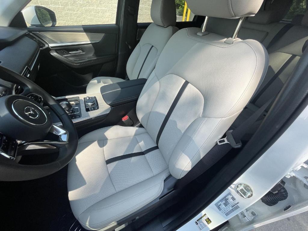 new 2025 Mazda CX-90 car, priced at $39,095