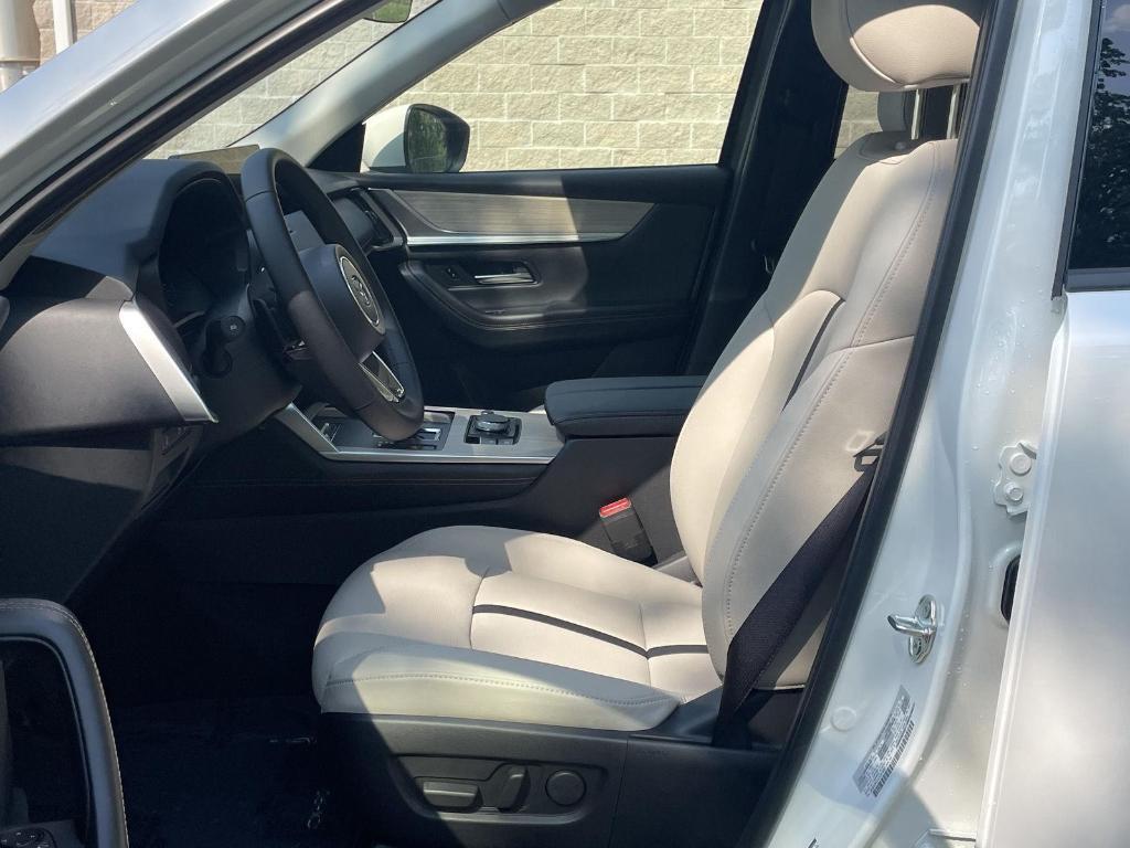 new 2025 Mazda CX-90 car, priced at $39,095