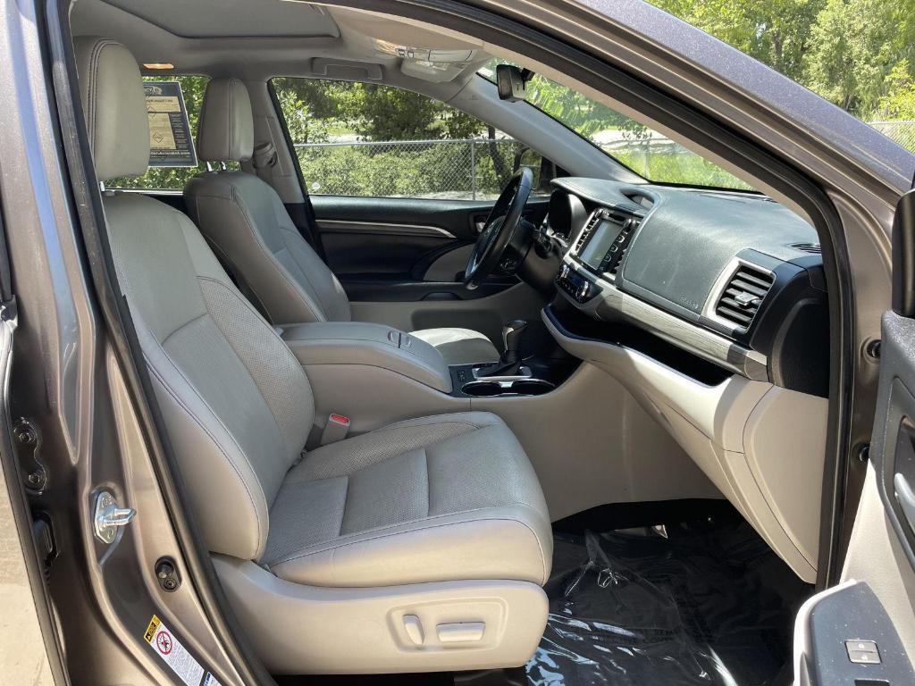 used 2017 Toyota Highlander car, priced at $23,400