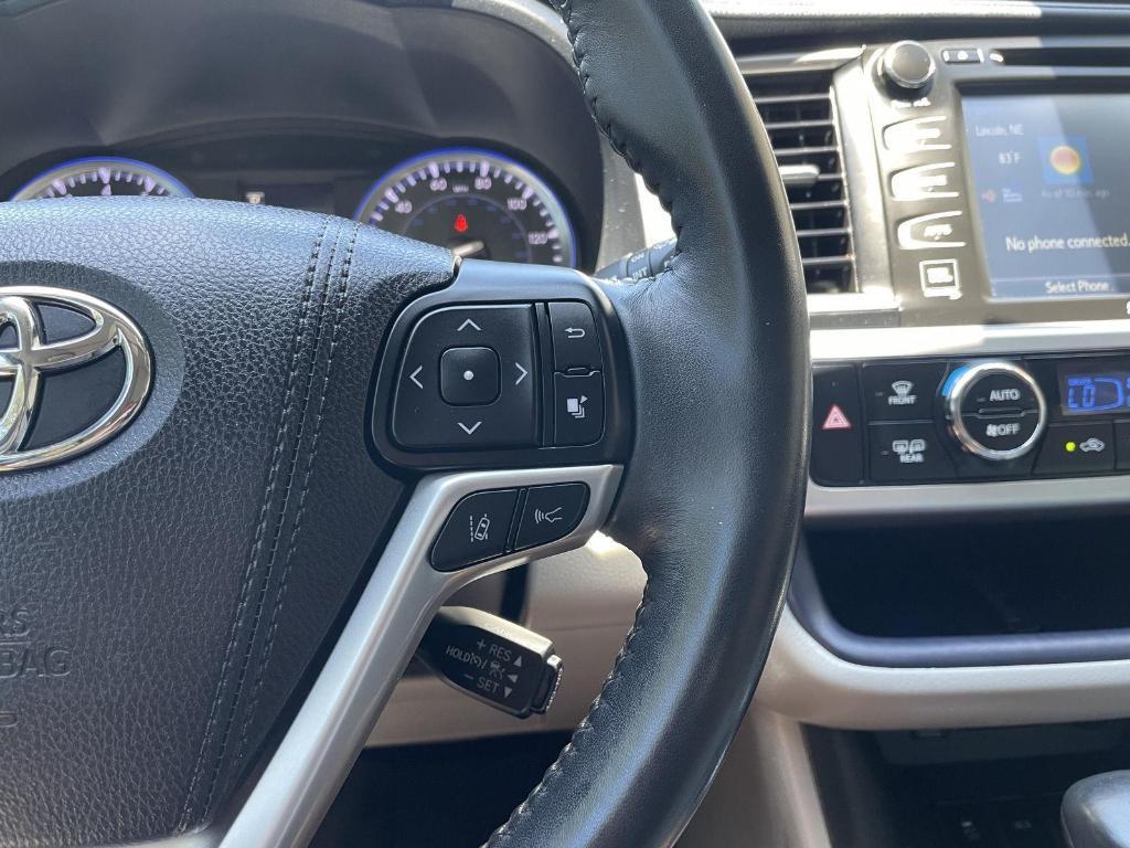 used 2017 Toyota Highlander car, priced at $23,400
