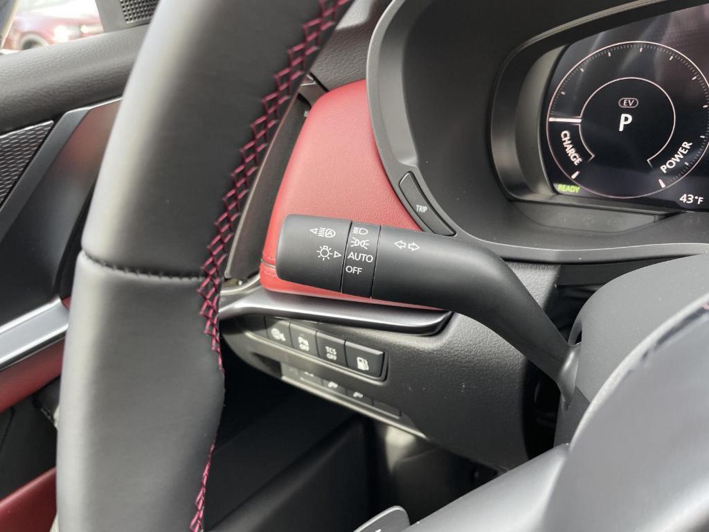 new 2025 Mazda CX-70 PHEV car, priced at $55,865