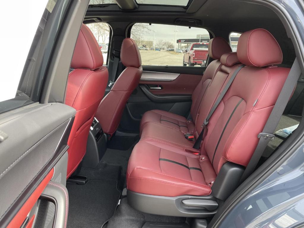 new 2025 Mazda CX-70 PHEV car, priced at $55,865