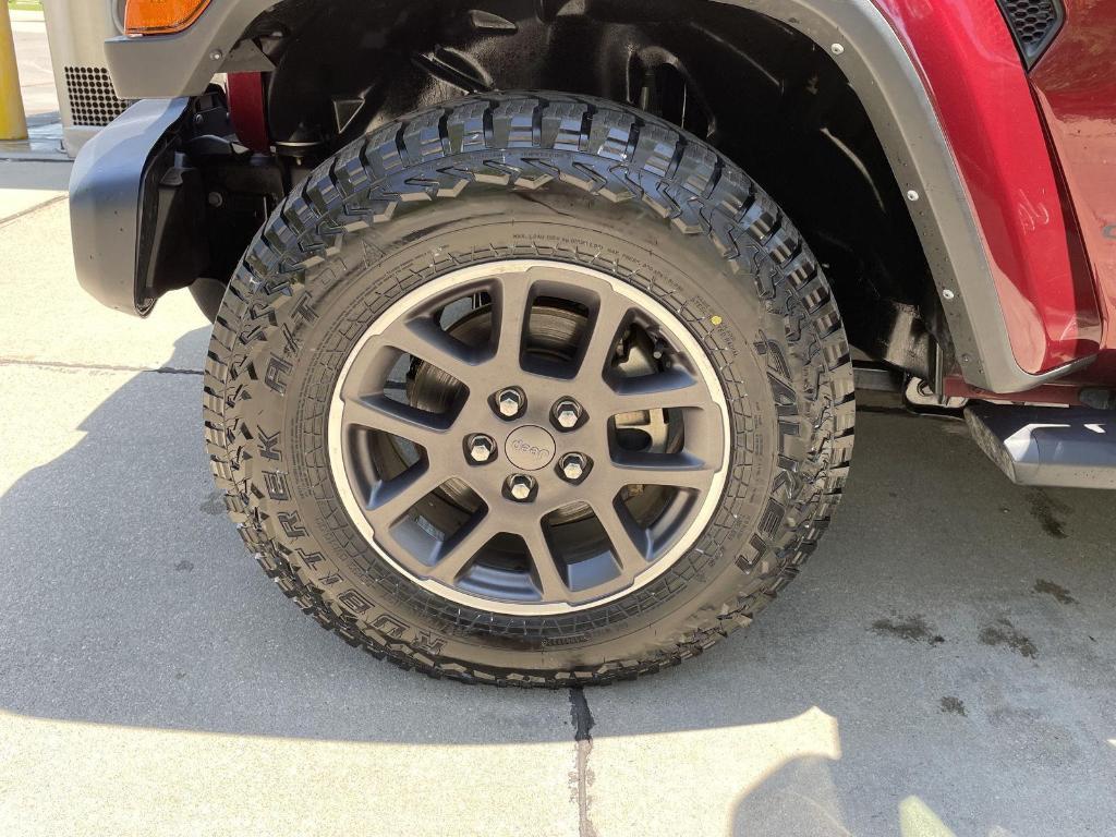 used 2021 Jeep Gladiator car, priced at $28,000
