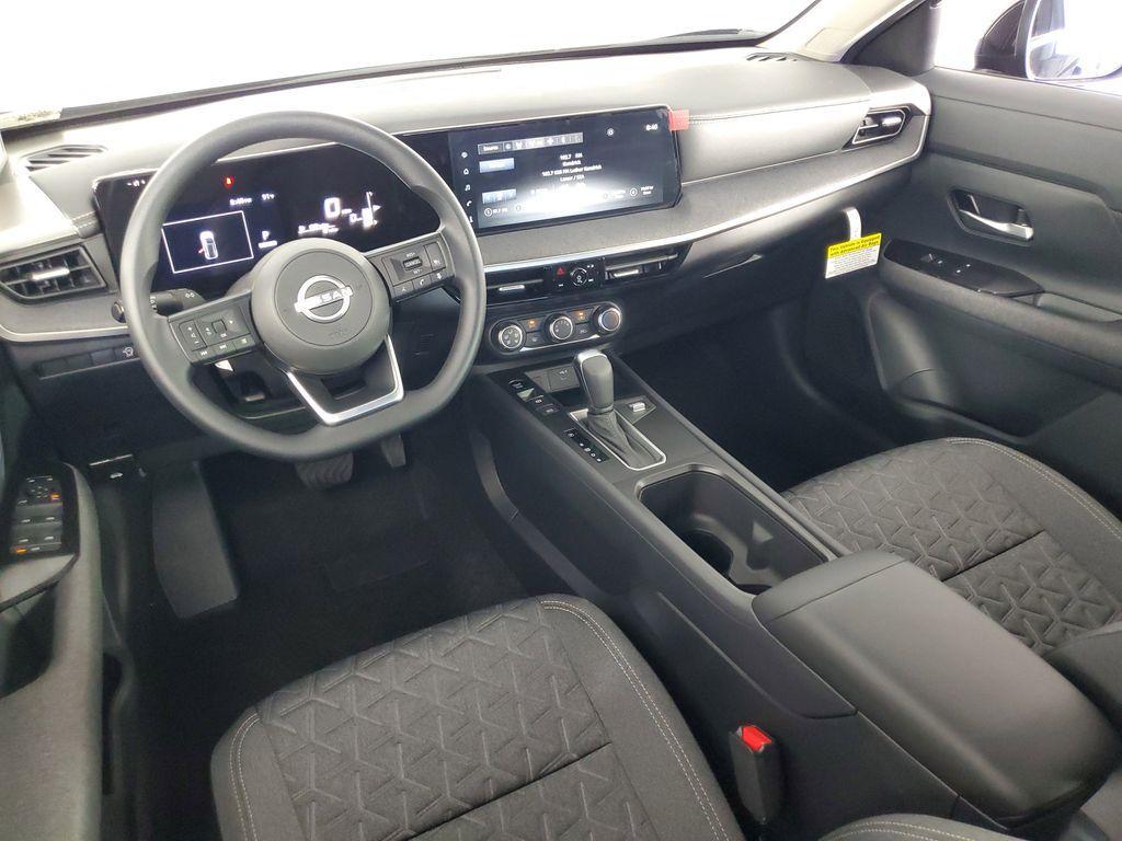 new 2025 Nissan Kicks car, priced at $23,082