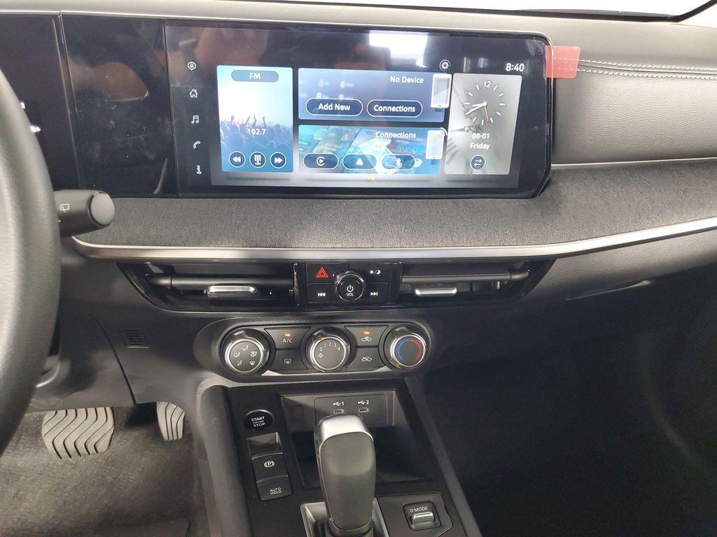 new 2025 Nissan Kicks car, priced at $23,082