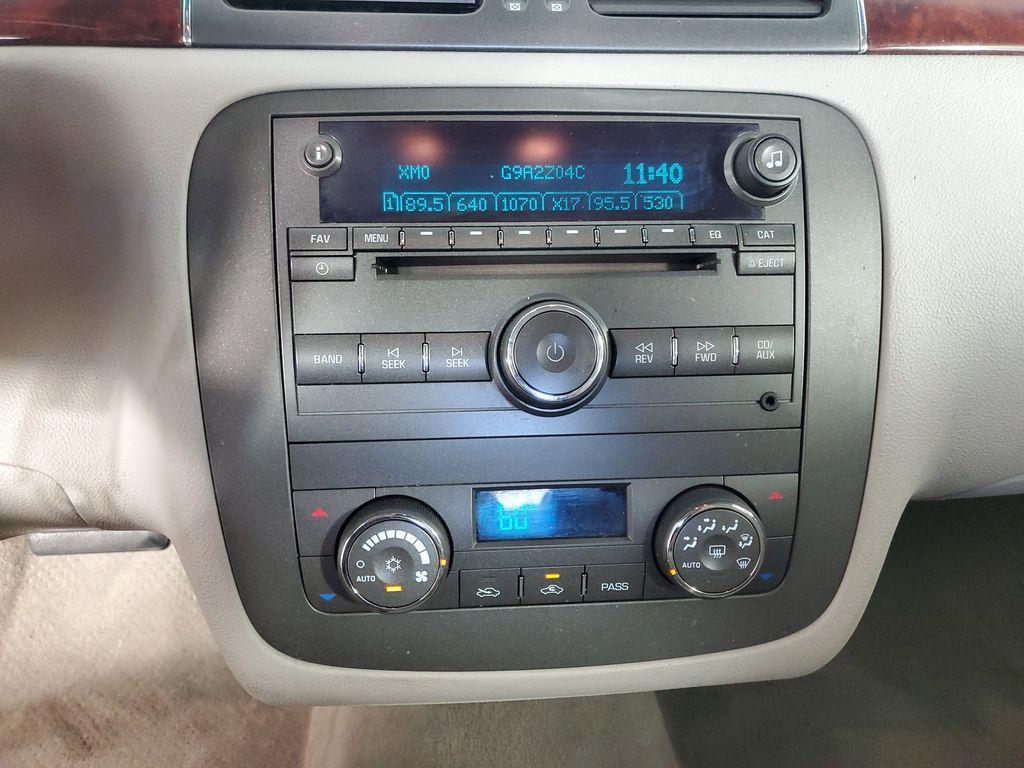 used 2008 Buick Lucerne car, priced at $8,000