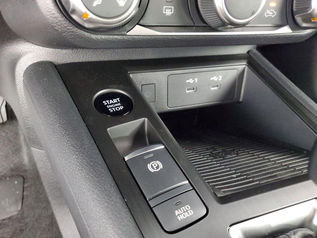 new 2025 Nissan Kicks car, priced at $25,710
