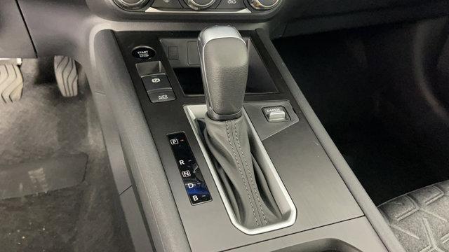 new 2025 Nissan Kicks car