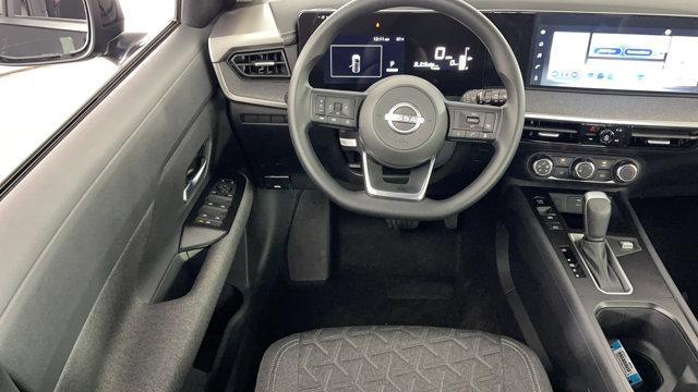 new 2025 Nissan Kicks car