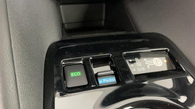 new 2025 Nissan Leaf car