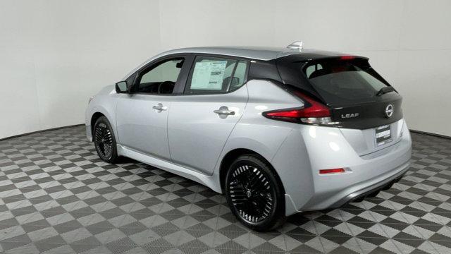 new 2025 Nissan Leaf car